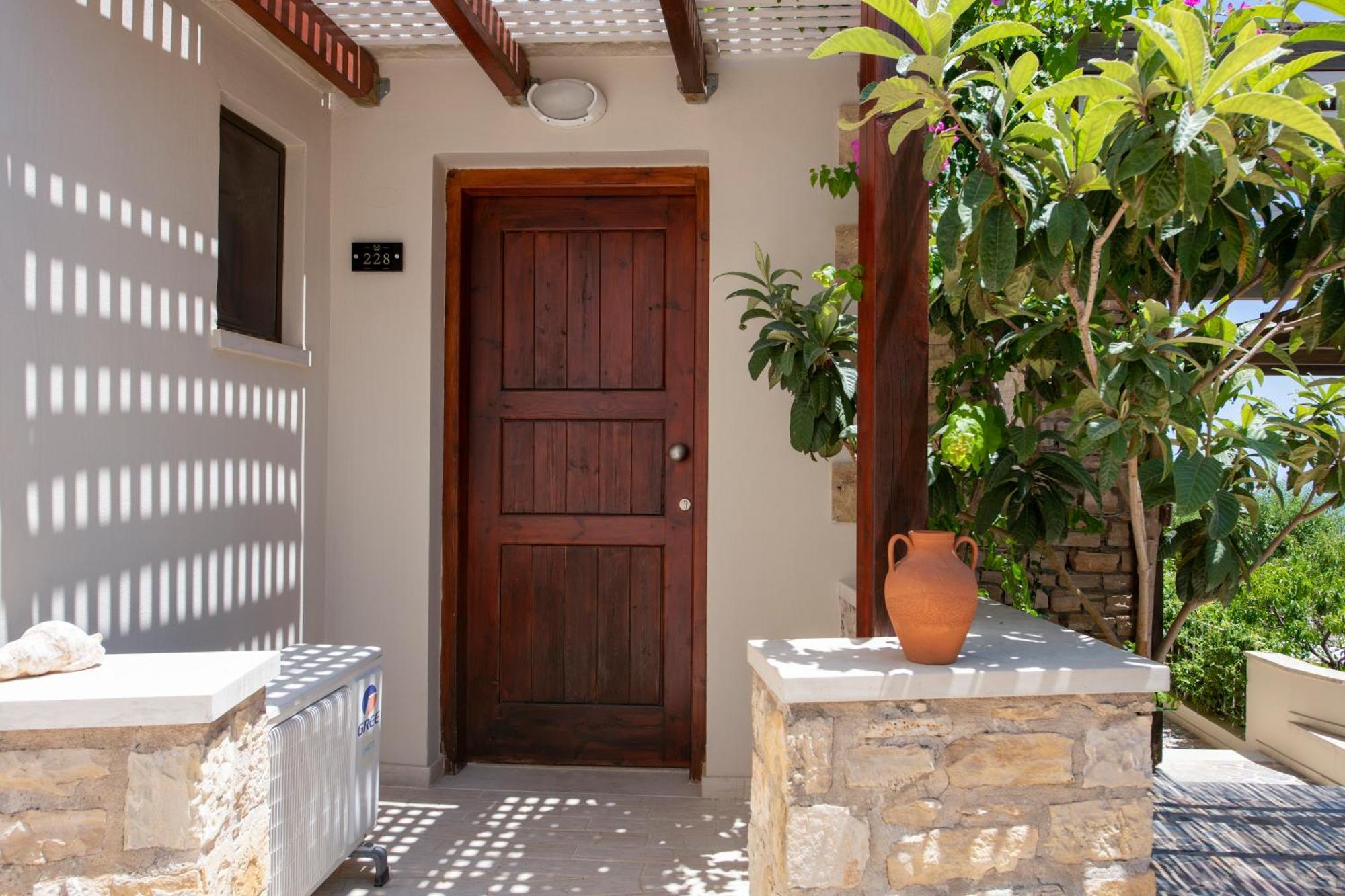 Stefanos Village Hotel Mírthios Exteriér fotografie
